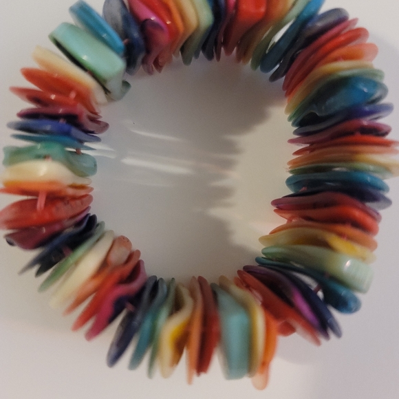 Colorful Shell Stone Elastic Bracelet - Picture 9 of 9